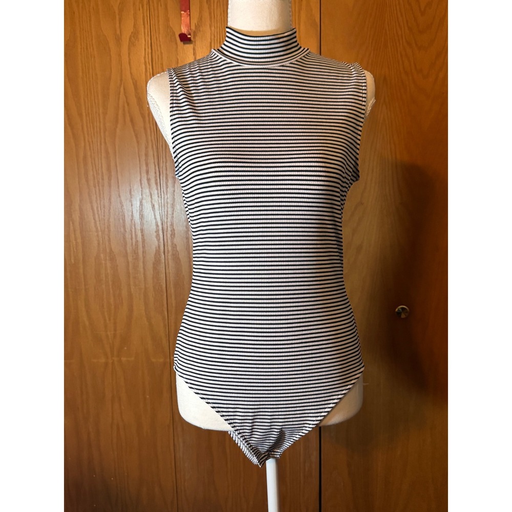 H&M Womens Black White Striped Ribbed Mock Neck Sleeveless‎ Bodysuit Size Medium